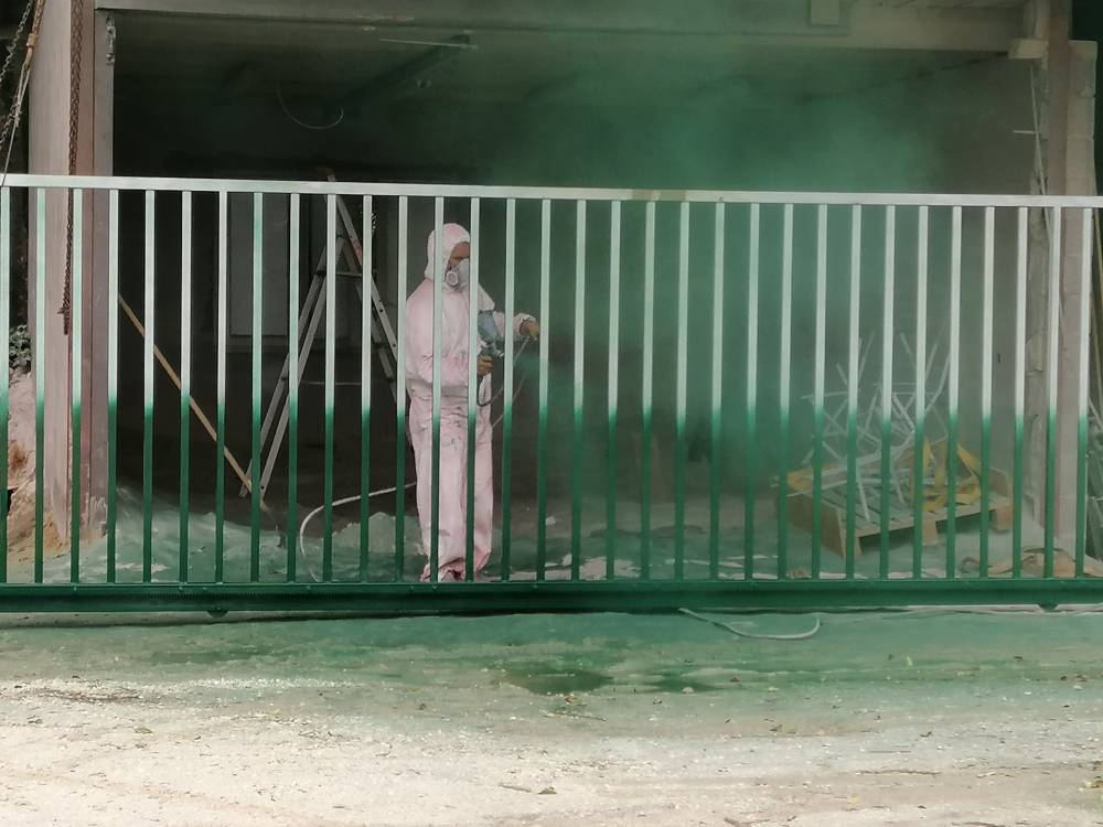 peinture-spray-grille